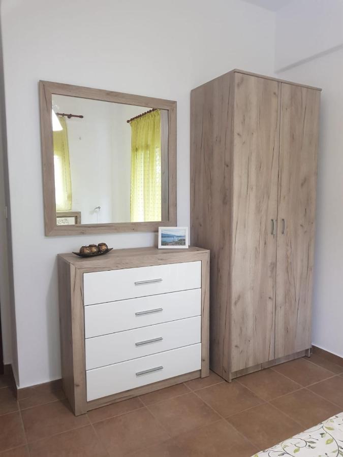 Apartamenty Rodzinne Kamena Vourla Dış mekan fotoğraf