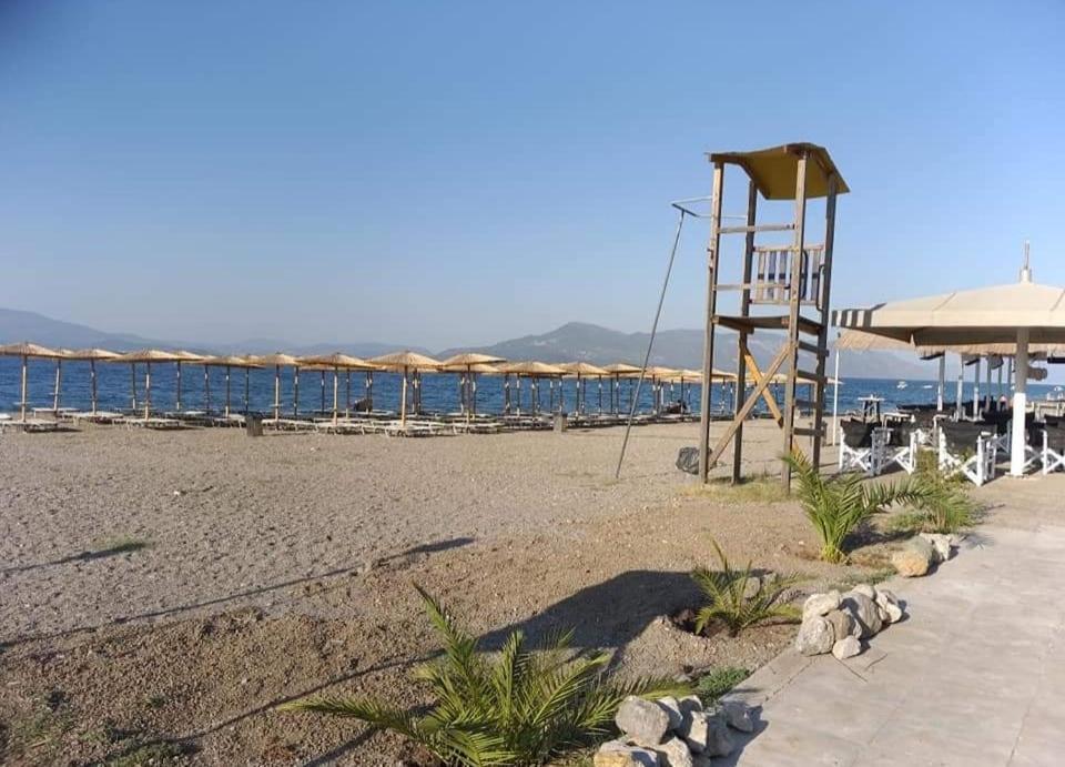 Apartamenty Rodzinne Kamena Vourla Dış mekan fotoğraf
